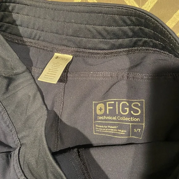 Figs SP technical navy blue set: cargo pants + 2 pocket shirt - Picture 4 of 4